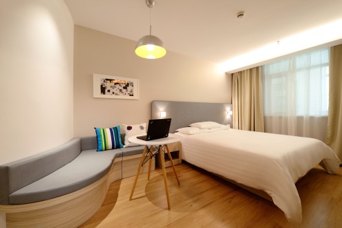 ehotel-room1